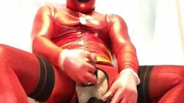 SISSY BITCH IN RED AND GOLD SEX FUCKING SHOW 5